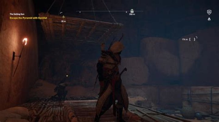 Gamilat stands under the platform?